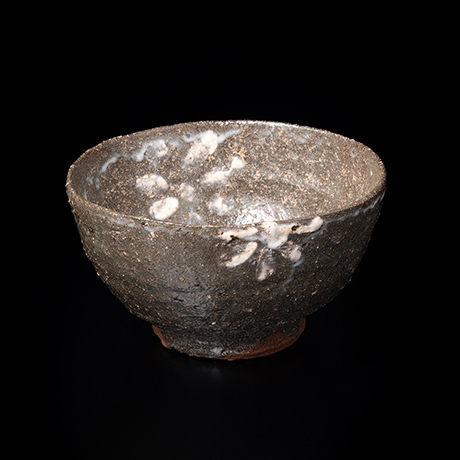 「1.　茶盌　銘「菊之香」 / Tea bowl, “Scent of Chrysanthemum”」の写真　その2