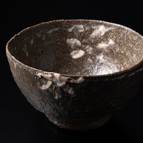 「1.　茶盌　銘「菊之香」 / Tea bowl, “Scent of Chrysanthemum”」の写真　その3