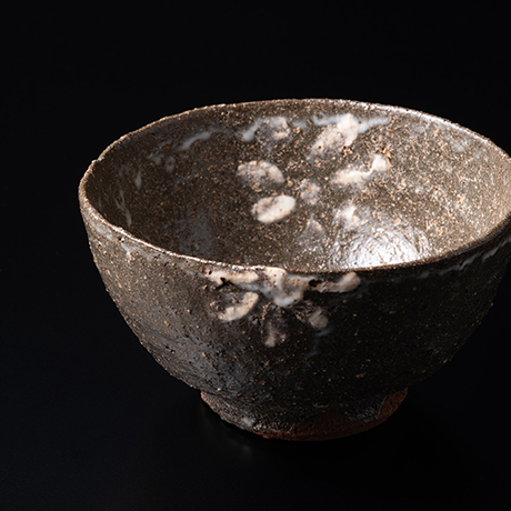 「1.　茶盌　銘「菊之香」 / Tea bowl, “Scent of Chrysanthemum”」の写真　その4