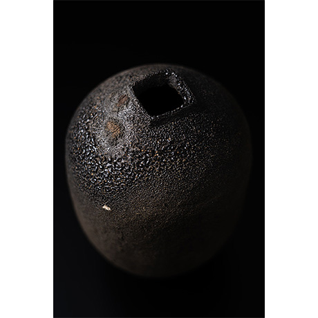 「11. 鉄釉花瓶 / Vessel, Iron glazed」の写真　その3