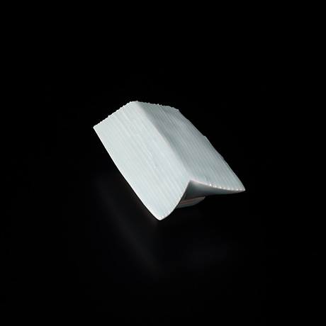 「32. 蟬 / Container, Cicada」の写真　その2