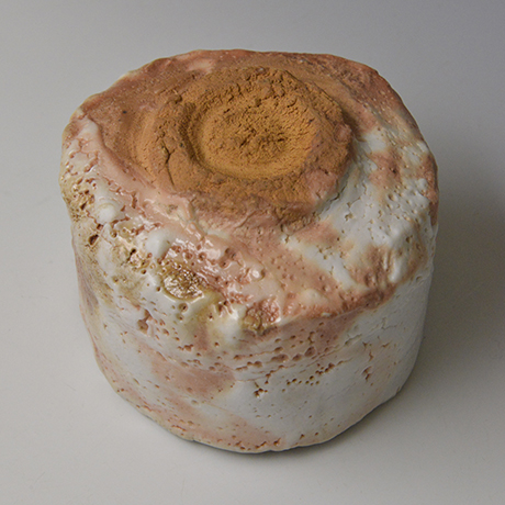 「No.1 志野茶碗 / Tea bowl, Shino」の写真　その6