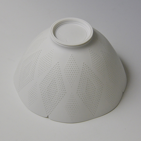 「No.1 光碗　花 / Luminescent vessels, Flower, Porcelain」の写真　その4