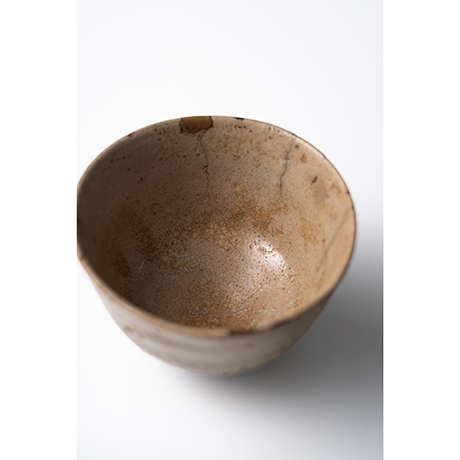 「No.6 唐津茶碗 銘「窗梅」 / Tea bowl, Karatsu, “Soubai (Plum blossoms overside the window)”」の写真　その3